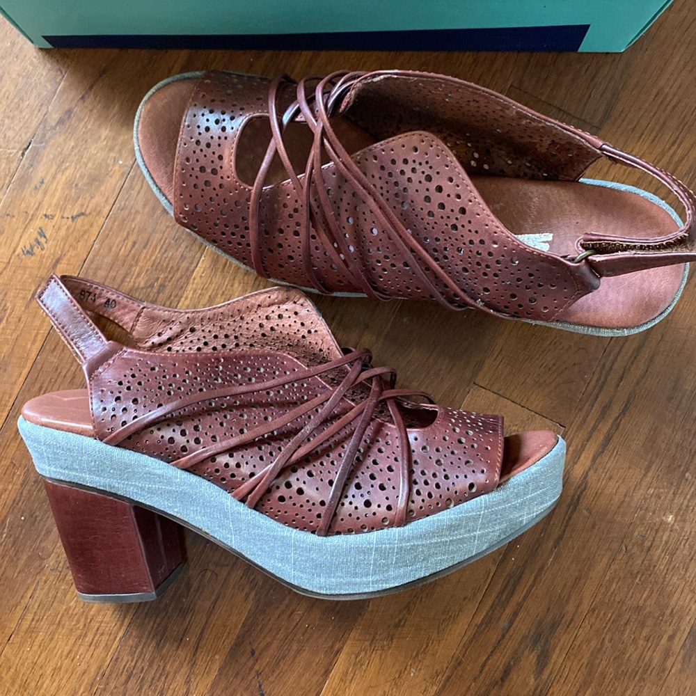 Vintage heels 👠